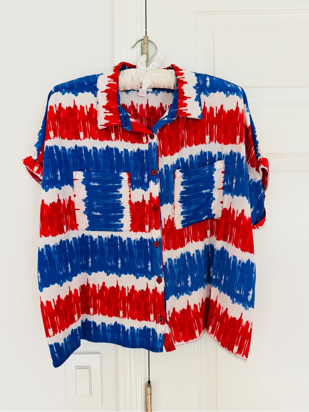 LuLaRoe Patriotic Button Up Blouse Red White Blue Striped cropped Short sleeve